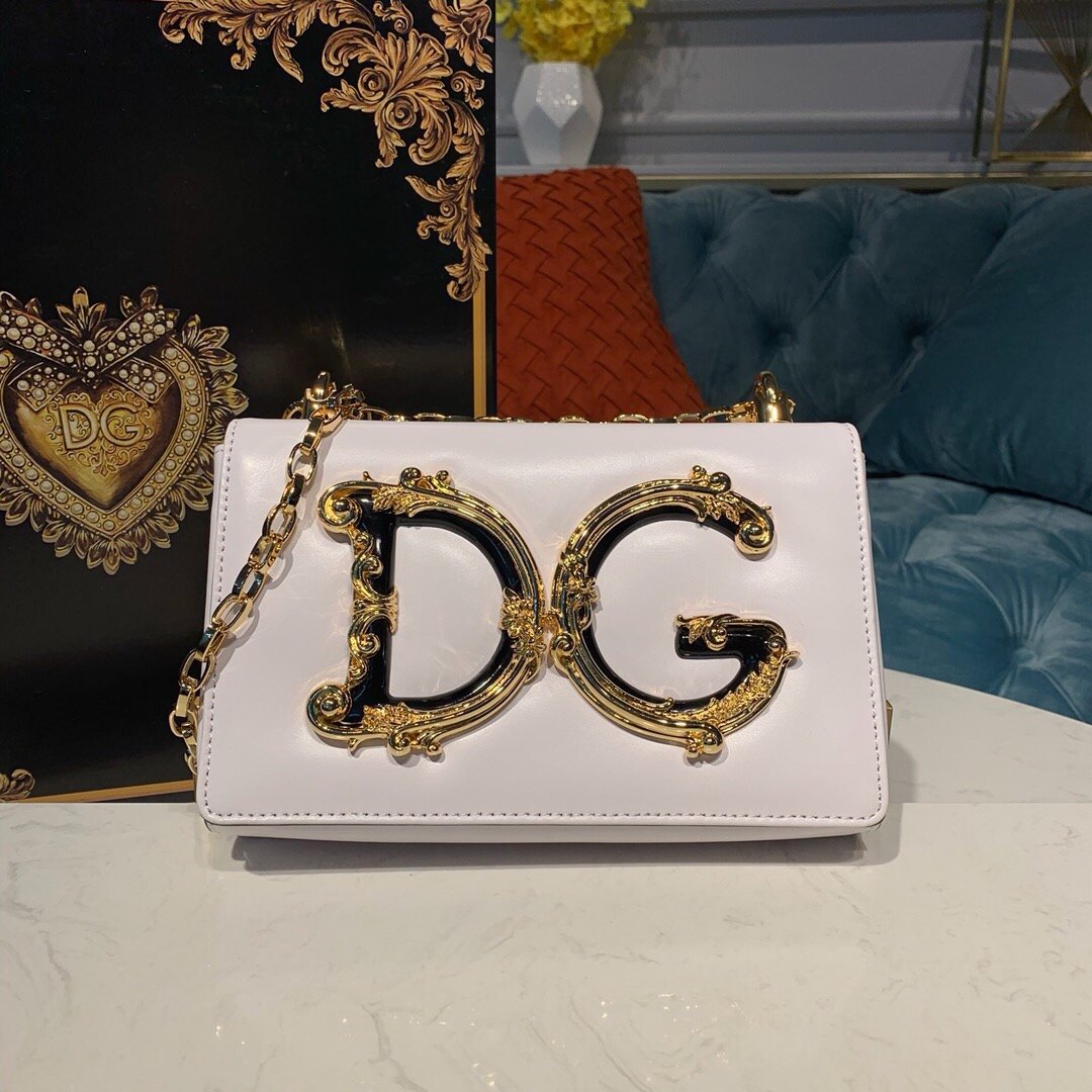Dolce_Gabbana_Handbags-2
